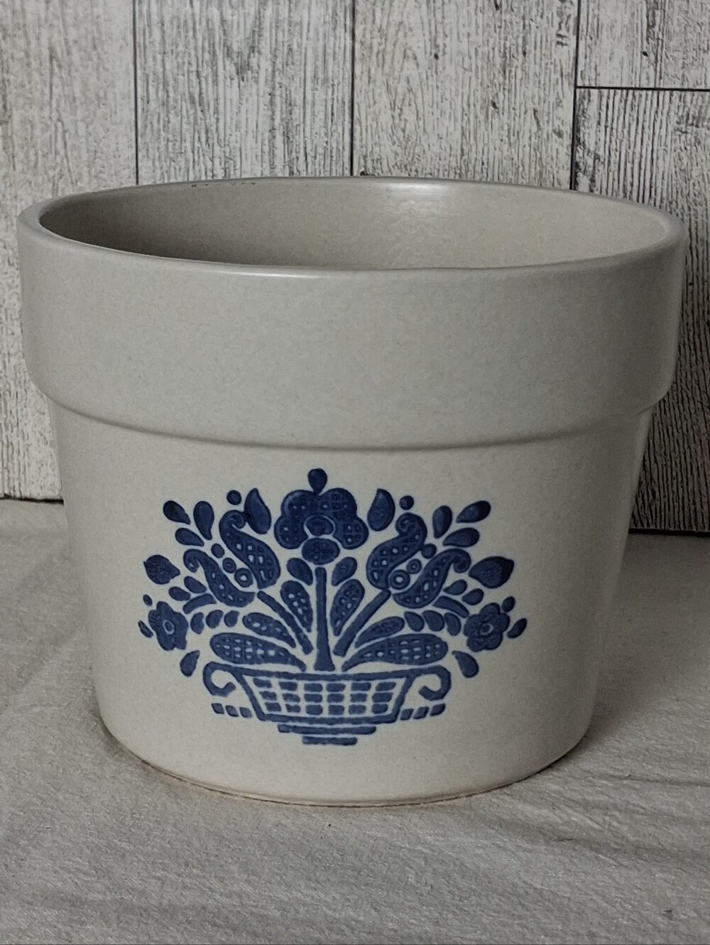 Vintage Pfaltzgraff FTD 1982 Flower Pot Yorktowne Blue Flower Motif